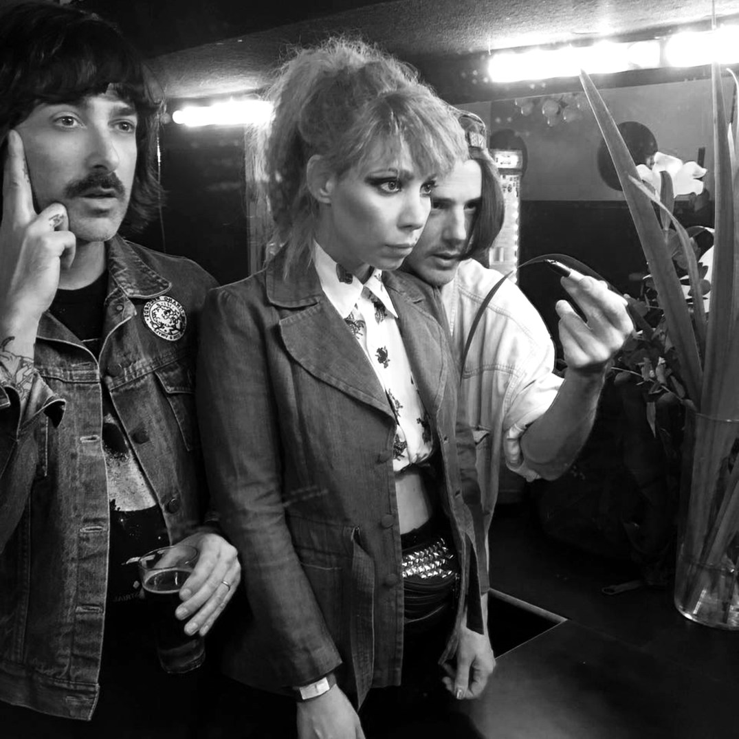 mandiboola-mirror-square3